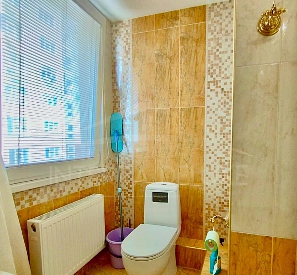 2-х комнатная квартира 62 м2 на 2/10 этаже дома в г. Севастополь, ул. Комбрига Потапова
