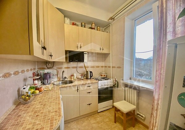 3-х комнатная квартира 56,5 м2 на 5/5 этаже в г. Севастополь, пр-т Генерала Острякова