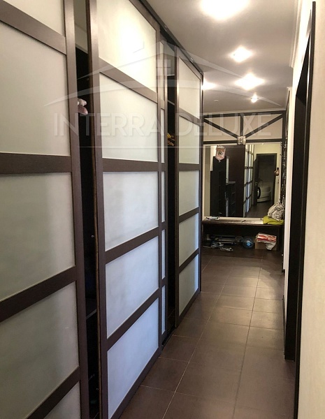 2-х комнатная квартира 72,5 м2, на 4/9 этаже дома в г. Севастополь, Ленинский  район, пр-т Генерала Острякова, 250