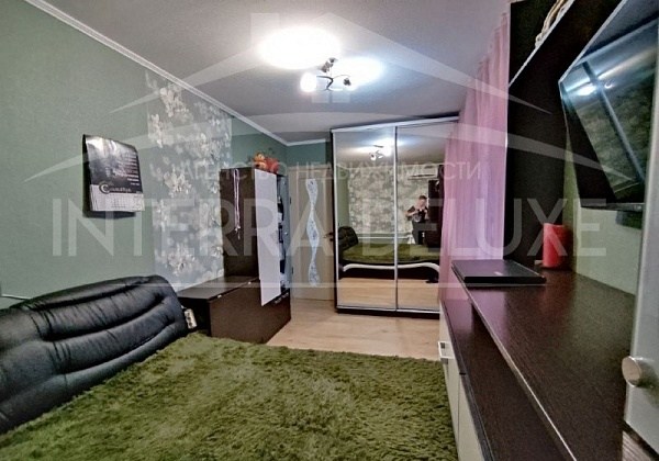 2-х комнатная квартира с площадью 52 м2 на  4/5 этаже в г. Севастополь, пр-т Октябрьской Революции