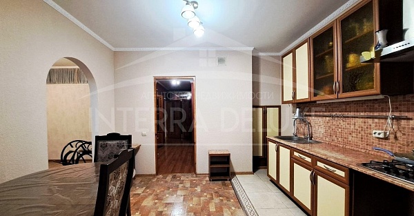 2-х комнатная квартира 80 м2 на 3/10 этаже, Нахимовский район, пр. Победы