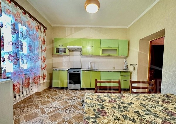 2х-этажный дом, 177 м2 на 12.5 сотках ИЖС, р-н Бахчисарайский, с. Долинное, ул. Садовая, д. 30