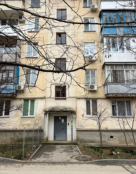 2-х комнатная квартира 46 м2 на 3/5 этаже в г. Севастополь, пр-т Генерала Острякова