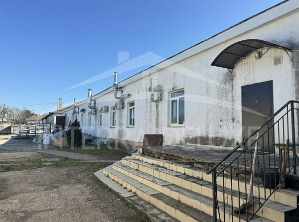Коммерческая база на участке 35 соток, Ленинский район, ул. Курганная