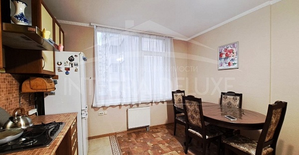 2-х комнатная квартира 80 м2 на 3/10 этаже, Нахимовский район, пр. Победы