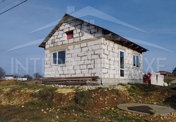 2-х этажный дом 70 м2 на участке 4 сотки в -Югрыба, Балаклавский район