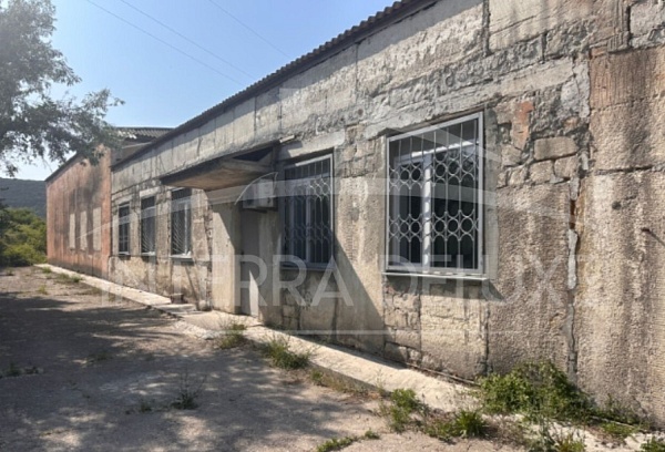 Участок пром. назначения 74 сотки, г. Бахчисарай