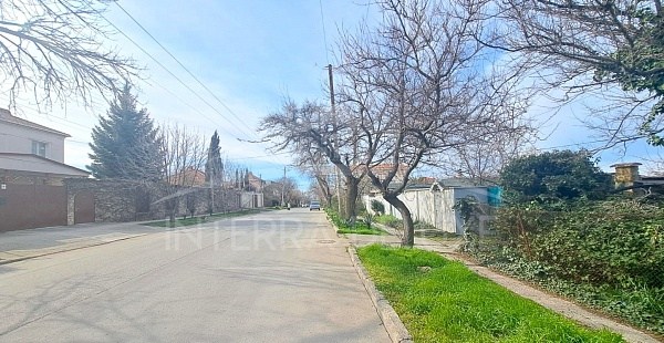 2-х этажный дом на 2.7 сот. ИЖС, ул. Ивана Голубца