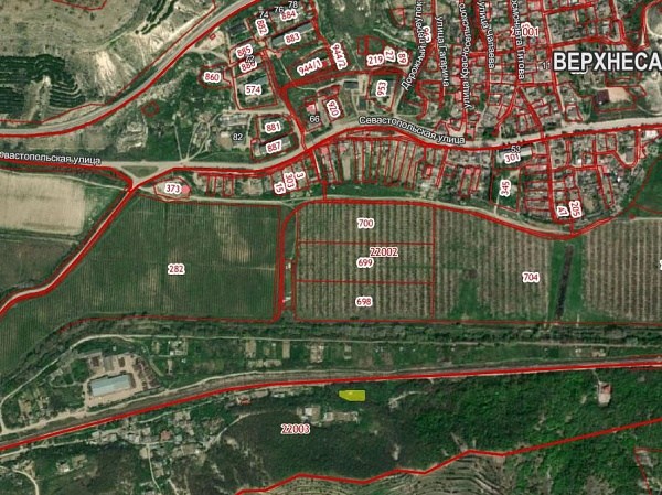 Уч.: 19 соток с дачным домиком 25 м2 (СНТ), Бахчисарайский район,  с. Верхнесадовое, ул. Дачная