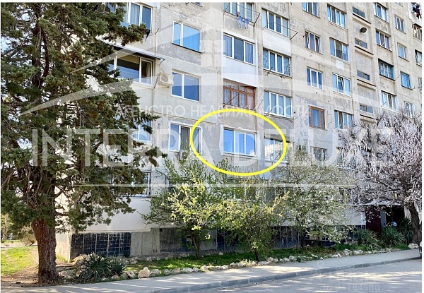 1-комнатная квартира 32 м2, на 2/9 этаже дома в г. Севастополь, Гагаринский район, ул. Пр-кт Октябрьской Революции