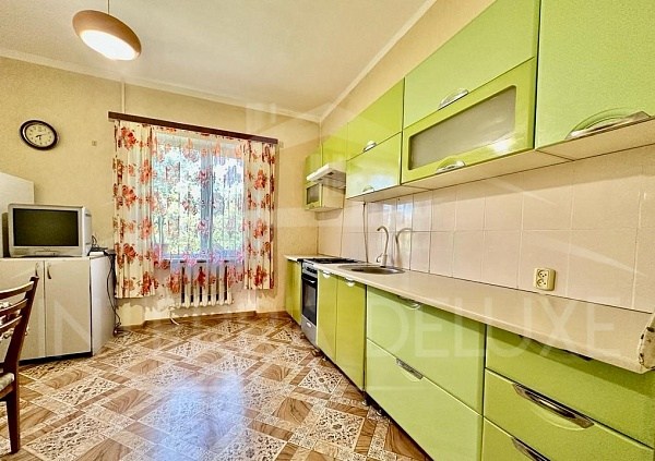 2х-этажный дом, 177 м2 на 12.5 сотках ИЖС, р-н Бахчисарайский, с. Долинное, ул. Садовая, д. 30