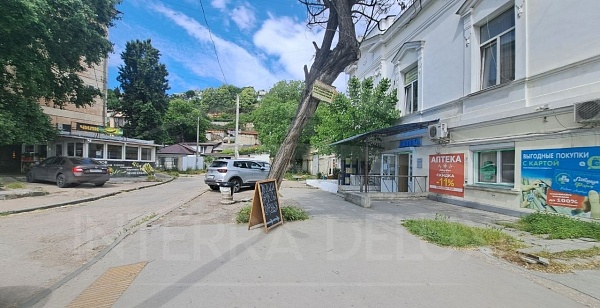 Комната 13,7 м2, на 3/5 этаже дома, г. Севастополь, Нахимовский район, ул.  Героев Севастополя