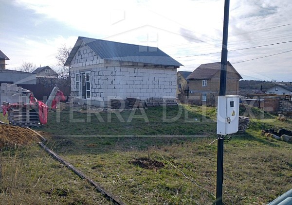 2-х этажный дом 70 м2 на участке 4 сотки в -Югрыба, Балаклавский район