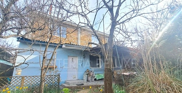 2-х этажный дом на 2.7 сот. ИЖС, ул. Ивана Голубца