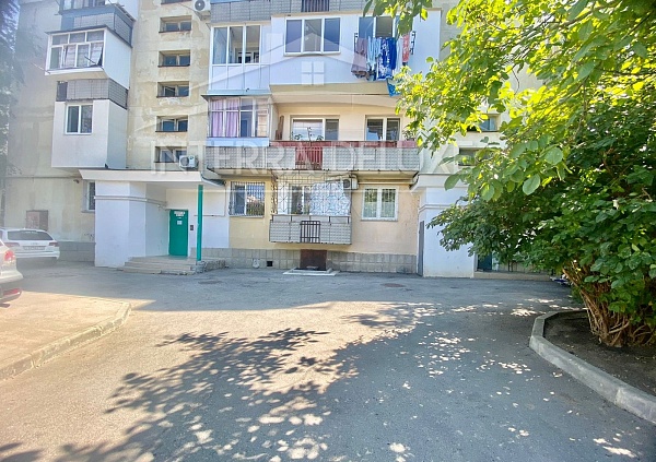 2-х комнатная квартира 55 м2, на 5/5 этаже в г. Севастополь, Ленинский р-н, ул. Коломийца 9