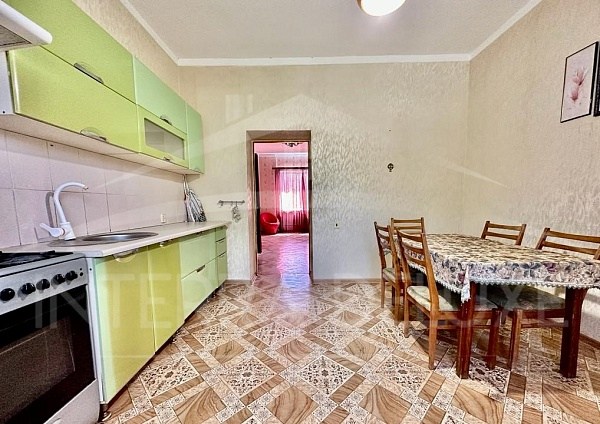 2х-этажный дом, 177 м2 на 12.5 сотках ИЖС, р-н Бахчисарайский, с. Долинное, ул. Садовая, д. 30
