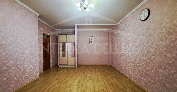 2-х комнатная квартира 80 м2 на 3/10 этаже, Нахимовский район, пр. Победы