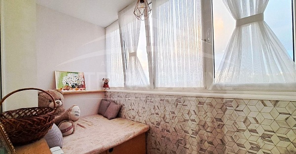 2-х комнатная квартира 80 м2 на 3/10 этаже, Нахимовский район, пр. Победы