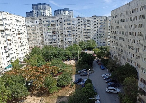 2-х комнатная квартира 62,4 м2 на 8/10 этаже дома в г. Севастополь ул. Косарева