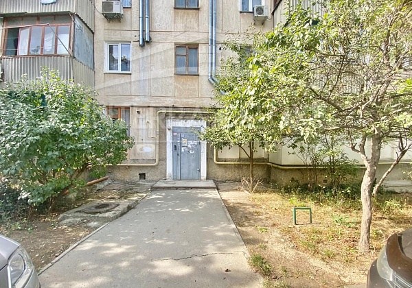 2-х комнатная квартира 46 м2 на 3/5 этаже в г. Севастополь, пр-т Генерала Острякова