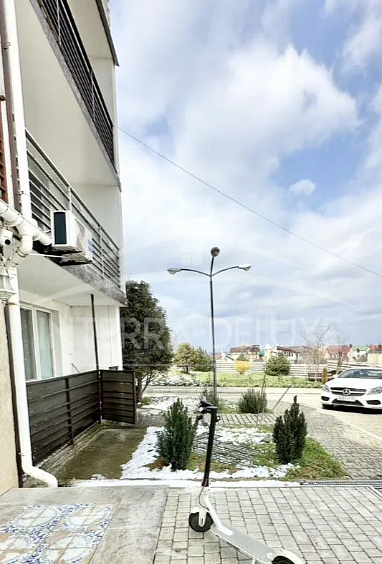 Апартаменты 35 м2, на 1/3 этаже, Балаклавский район Апартаменты 35 м2, на 1/3 этаже, Балаклавский район