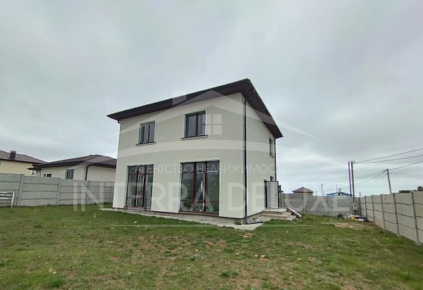 2-х этажный дом 155 м², на участке ИЖС 4,5 сотки в ЖК Благополучный, Нахимовский район, ул. Генерала Богдановича