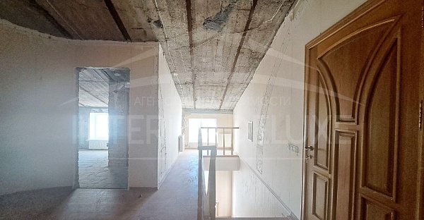 3-х комнатная квартира 157 м2 (двухуровневая), Ленинский район, ул. Щорса, 4