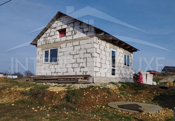 2-х этажный дом 70 м2 на участке 4 сотки в -Югрыба, Балаклавский район