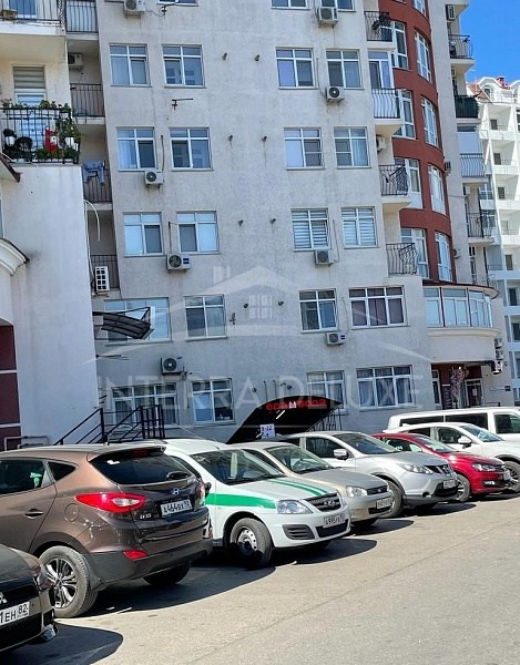 1-комнатная квартира 40 м2 на 1/10 этаже, Ленинский район,  пр-кт Генерала Острякова 244к6