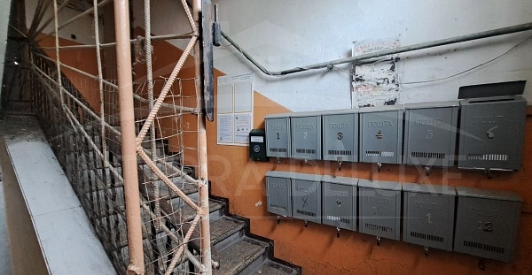 Комната 13,7 м2, на 3/5 этаже дома, г. Севастополь, Нахимовский район, ул.  Героев Севастополя